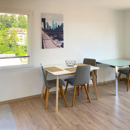 Modern In The Heart Of * Lausana